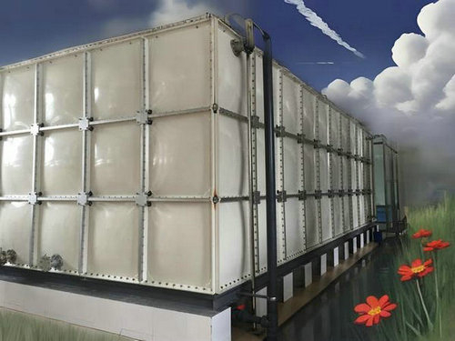 對比說明洛陽不銹鋼材質和玻璃鋼材質水箱的價格