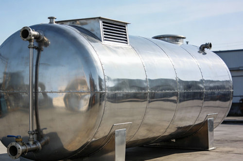 洛陽(yáng)不同材質(zhì)的不銹鋼水箱優(yōu)缺點(diǎn)是什么？